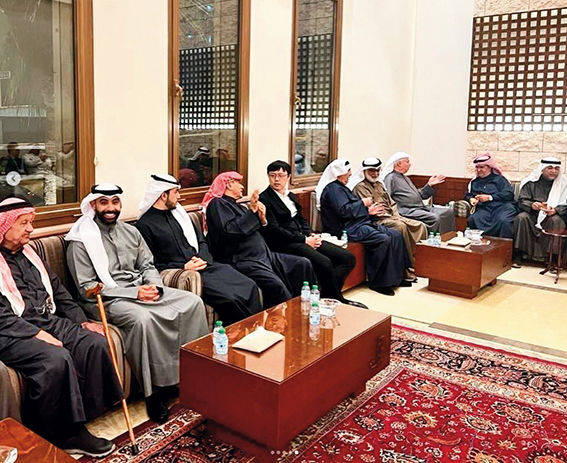 做客科威特大家族的迪瓦尼亞