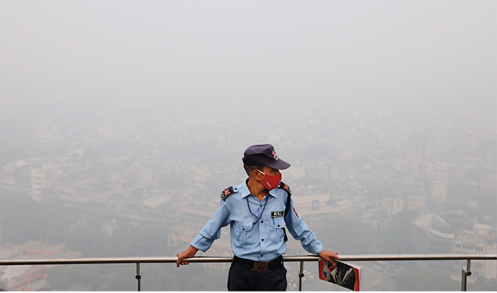 “夢(mèng)想成為超市保安”：印度青年的戲謔和憂(yōu)愁