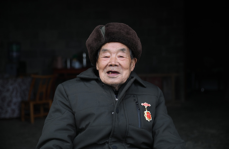 &ldquo;死守陣地，決不能后退一寸&rdquo;&mdash;&mdash;記抗美援朝老兵黃忠茂