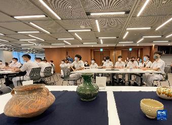特寫(xiě)：香港中學(xué)生走進(jìn)&ldquo;故宮學(xué)堂&rdquo; 感受中華文化藝術(shù)之美