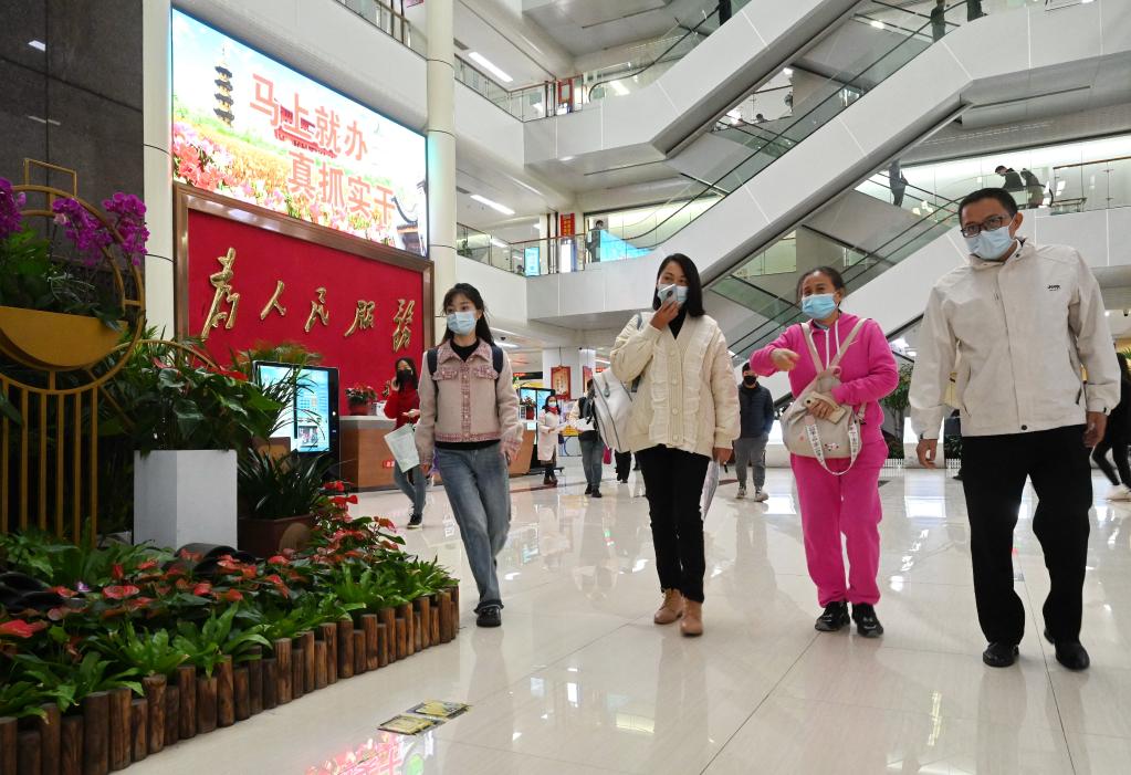 新時(shí)代新征程新偉業(yè)丨福建福州：深化&ldquo;互聯(lián)網(wǎng)+政務(wù)服務(wù)&rdquo; 實(shí)現政務(wù)服務(wù)高效能