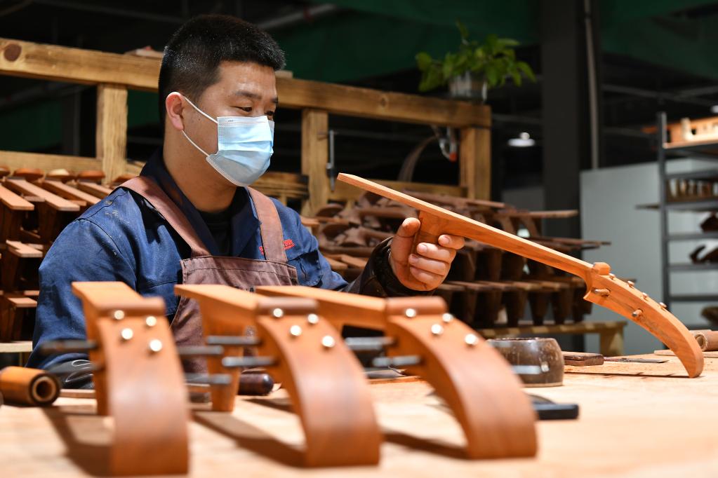 河北肅寧：民族樂(lè )器產(chǎn)業(yè)奏響高質(zhì)量發(fā)展旋律
