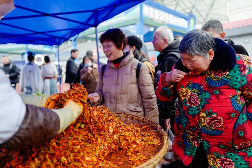 第五屆中國重慶&middot;涪陵榨菜產(chǎn)業(yè)國際博覽會(huì )開(kāi)幕